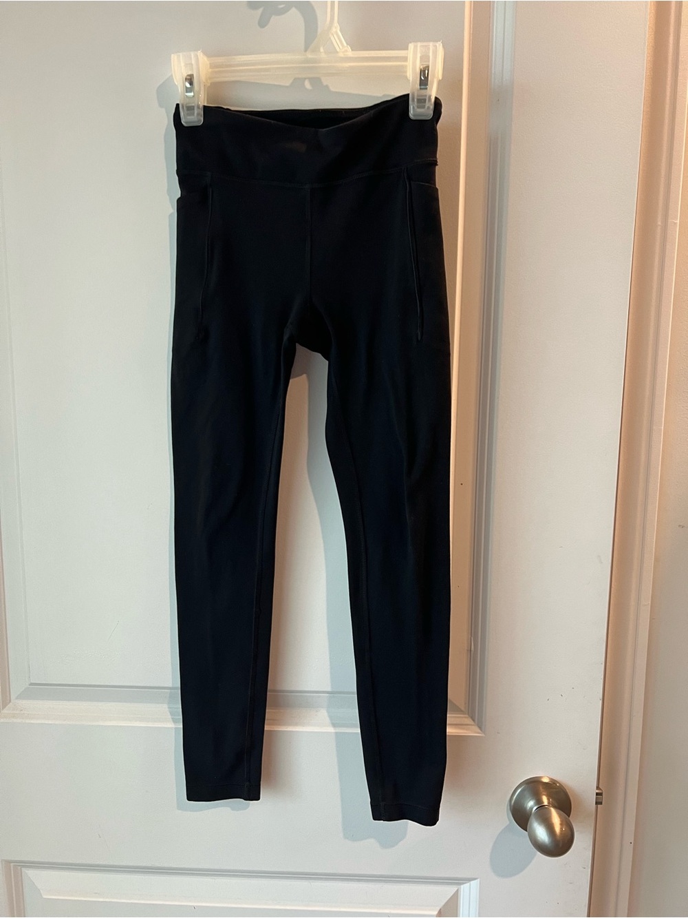 Athleta Girl Black Active Leggings - Comfortable Everyday Bottoms. Small
